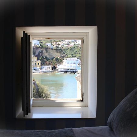 La Mansarda Sul Porto Apartment Ponza Luaran gambar