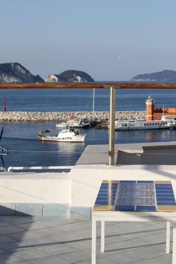 La Mansarda Sul Porto Apartment Ponza Luaran gambar